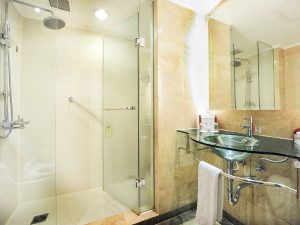 Premier Deluxe Room - Bathroom
